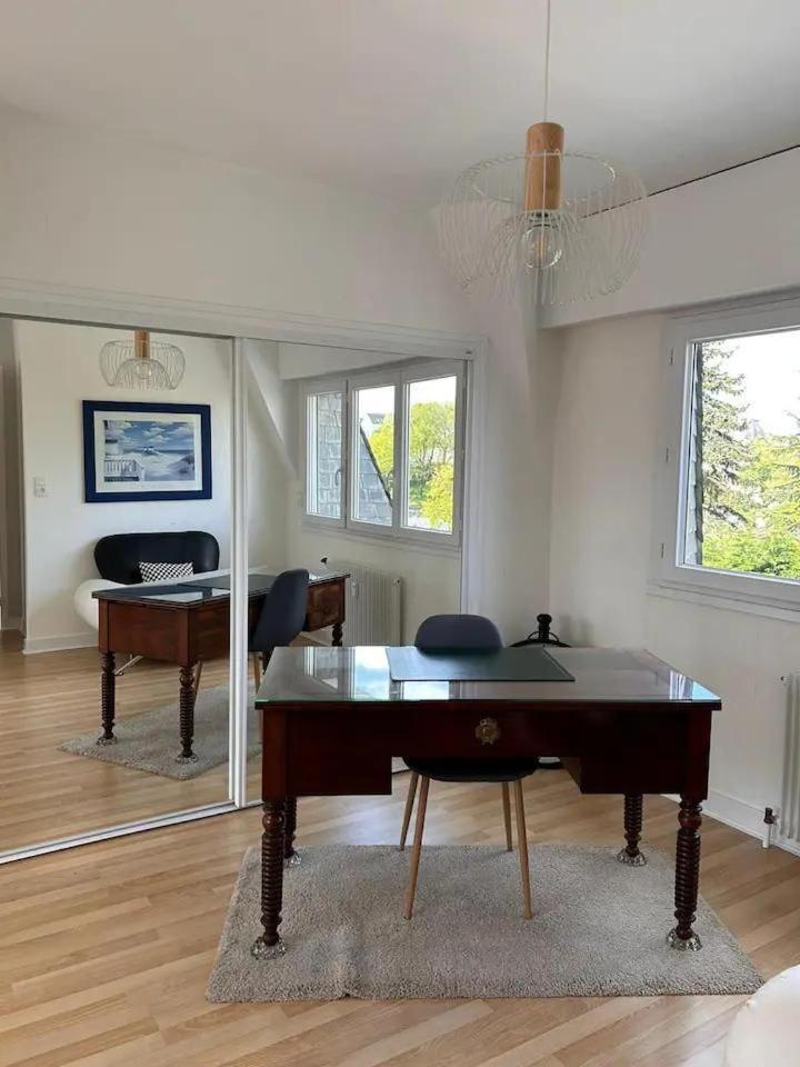 Laroche Grand Duplex Dans Le Centre Historique Avec Garage Apartment Vannes Luaran gambar
